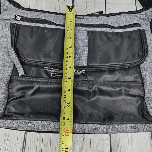 LUG | Hula Hoop Carry-All messenger style stroller diaper bag - Picture 10 of 12